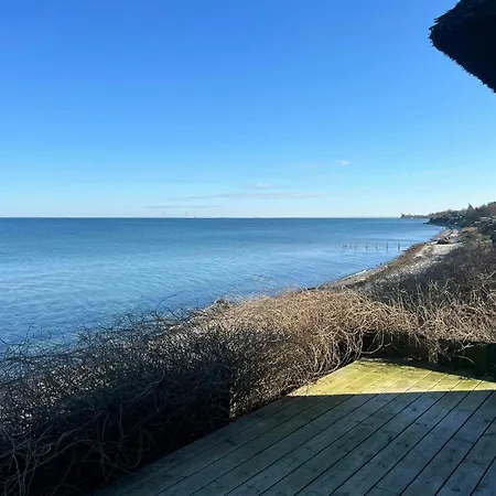 Seaside Hotel-inspired With Sea View *